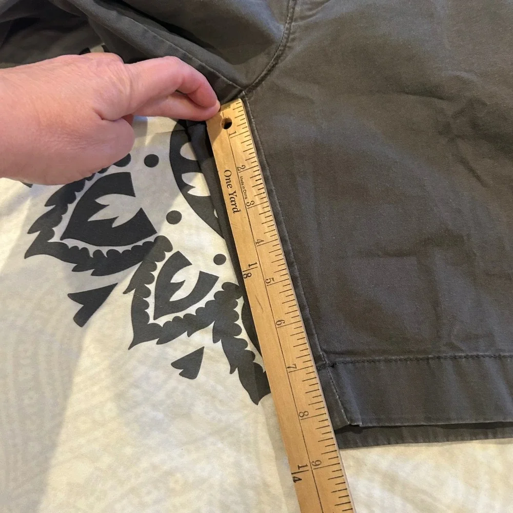J Crew Flex Chino Shorts Mens 34W Gray Flat Front Casual Summer‎